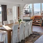 Magnific Villa Next To The Sea