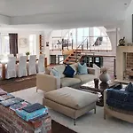 Magnific Villa Next To The Sea